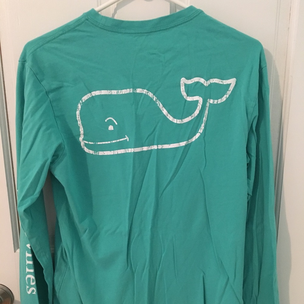 Long-Sleeve Vintage Whale Graphic Pocket T-Shirt